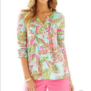 Lilly Pulitzer Dorothy Long Sleeve Blouse in the Vias Tropical Print Size XL